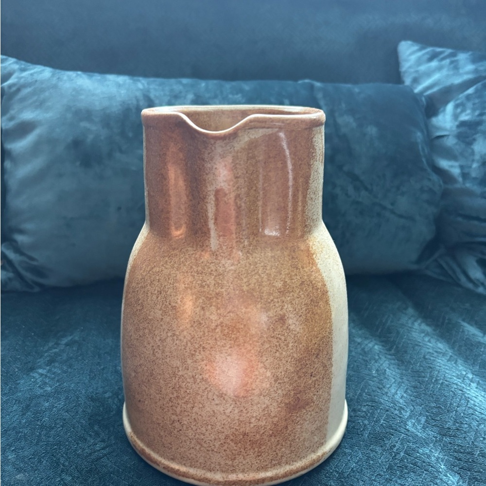 Iron Mountain white top mountain Stoneware Pitcher - Brown - Picture 2 of 6